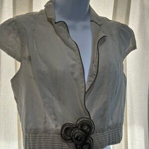 Elegant White Women's Top with Zipper Detail